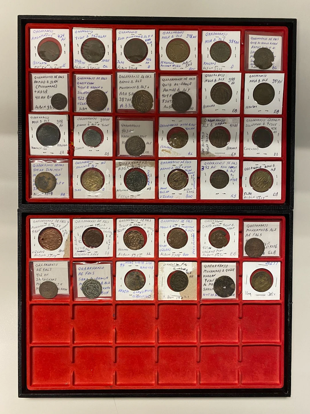EARLY ISLAMIC: QARAKHANID: LOT of 36 coins