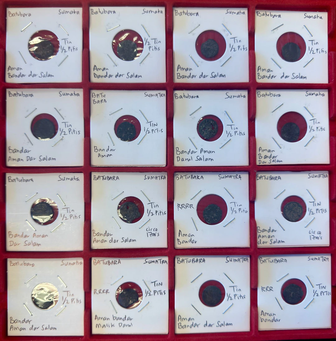 INDONESIA: BATUBARA: LOT of 16 tin coins