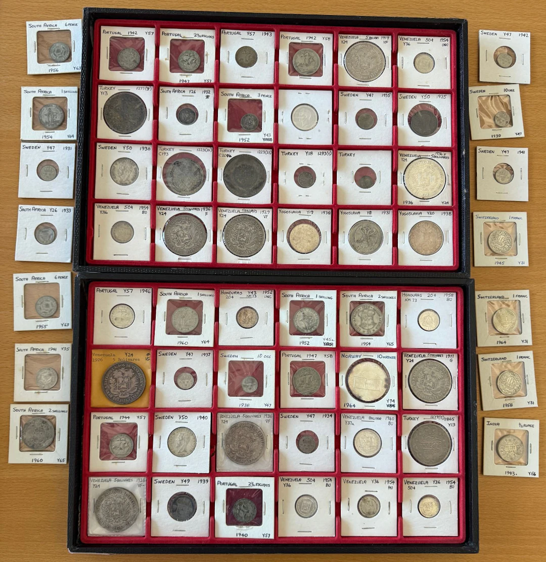 WORLDWIDE: LOT of 62 coins