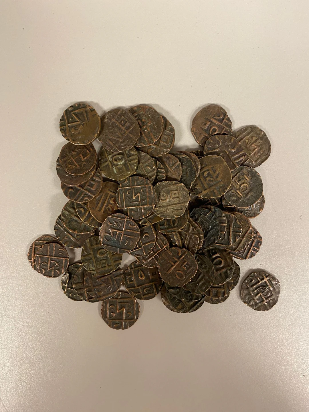 BHUTAN: LOT of 60 AE debs
