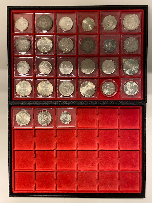 WORLDWIDE: LOT of 27 coins, crown sized silver