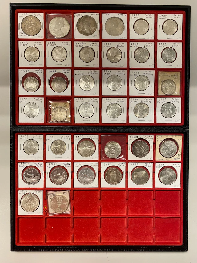 EUROPE: LOT of 38 coins