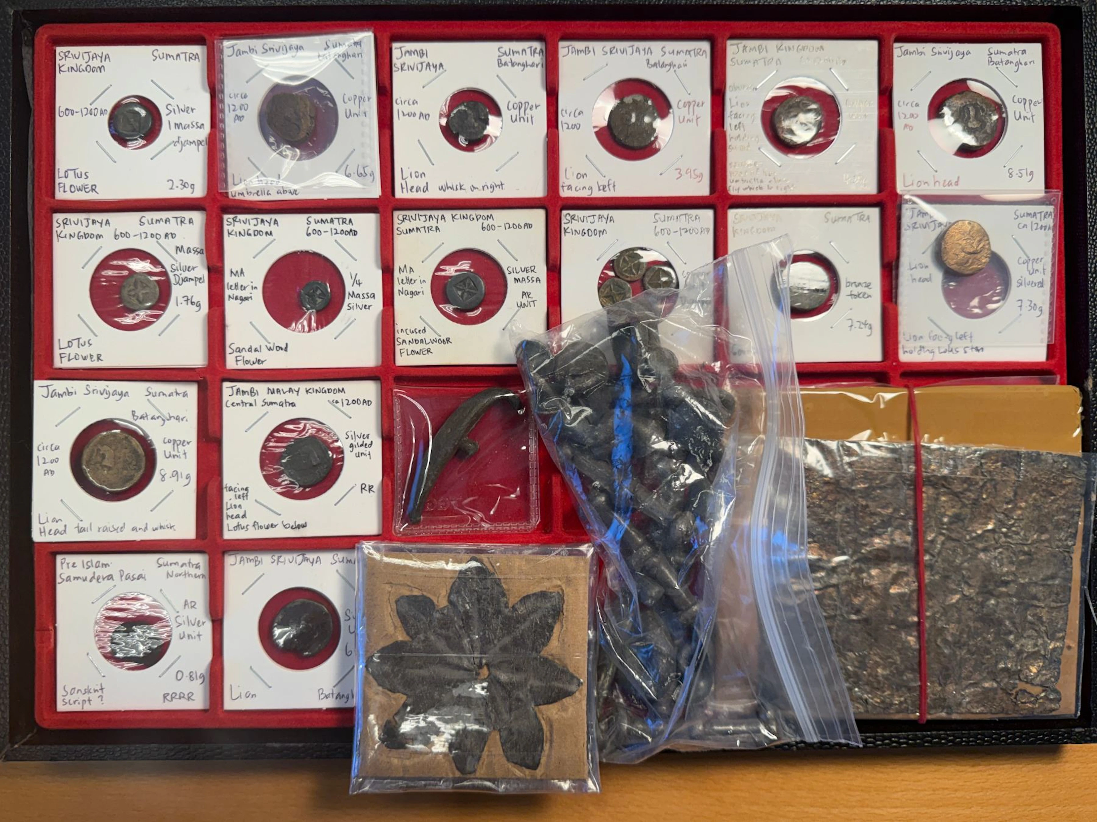 MALAYSIA: Malay States, LOT of 38 pre-Islamic items