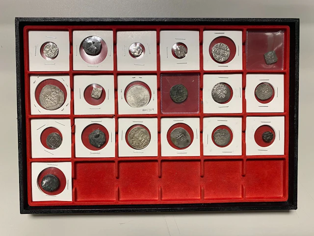 ISLAMIC & INDIA: LOT of 19 pieces, silver unless noted