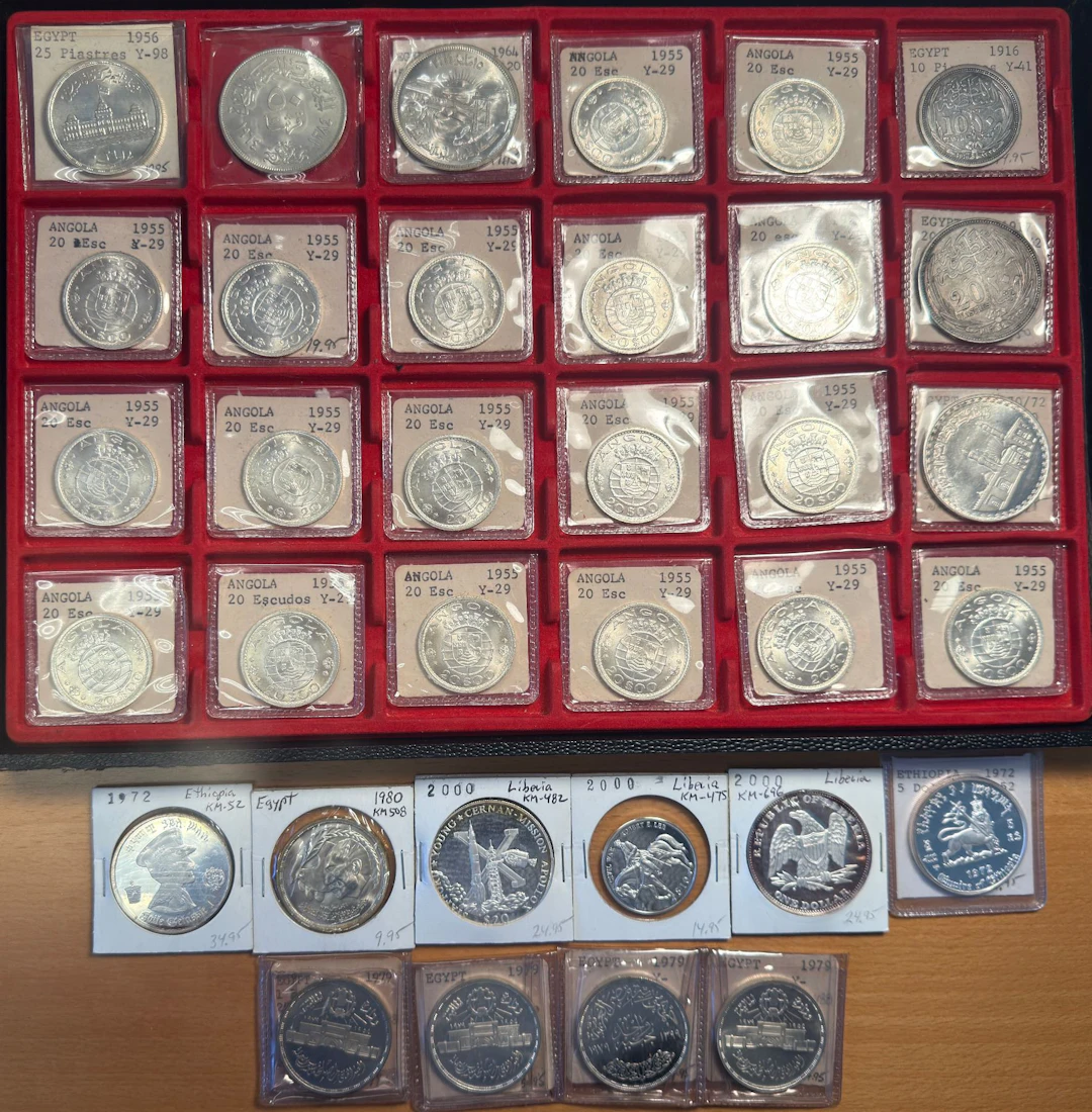 AFRICA: LOT of 34 coins