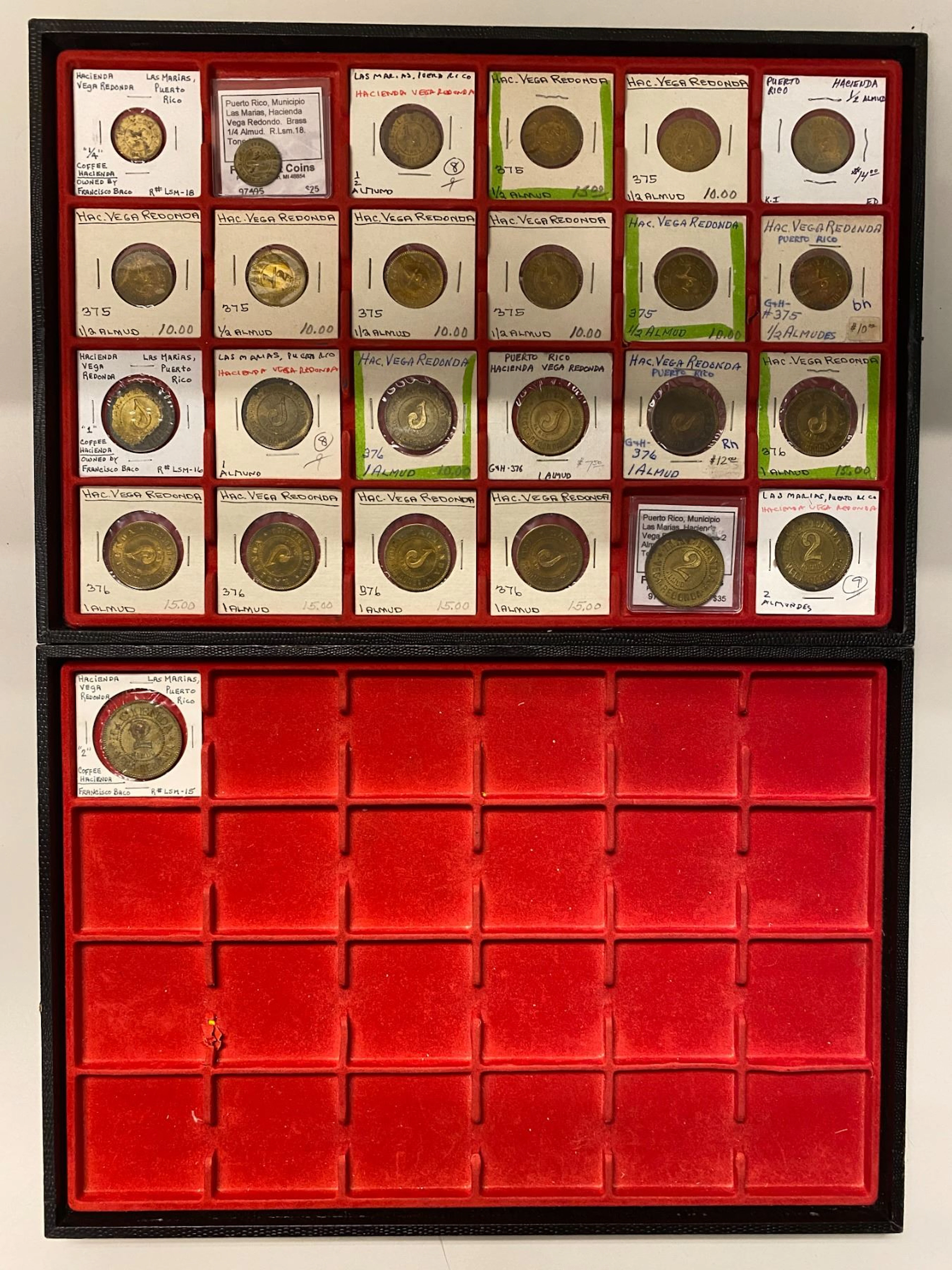 PUERTO RICO: LOT of 25 tokens