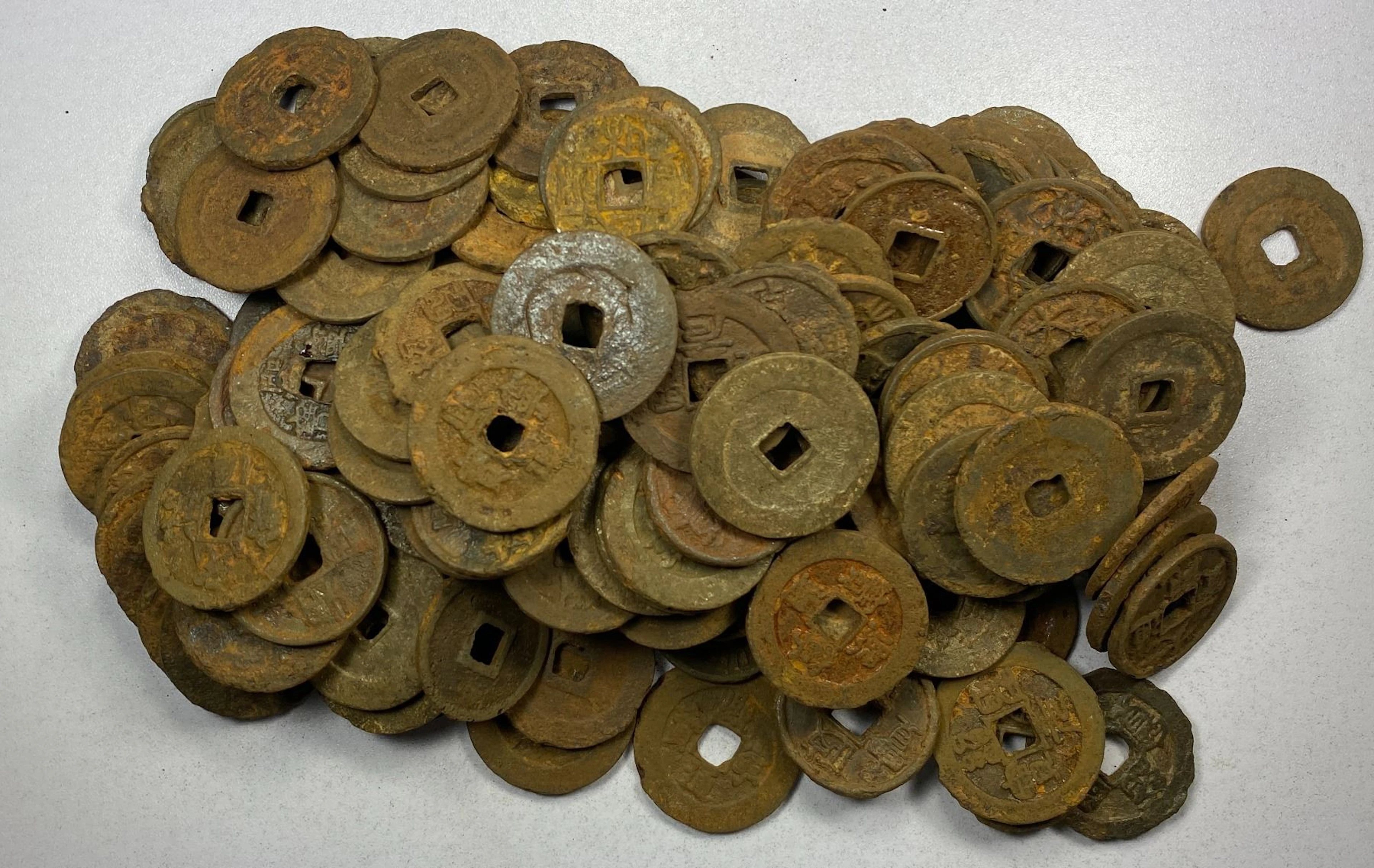 CHINA: NORTHERN SONG: LOT of 131 coins