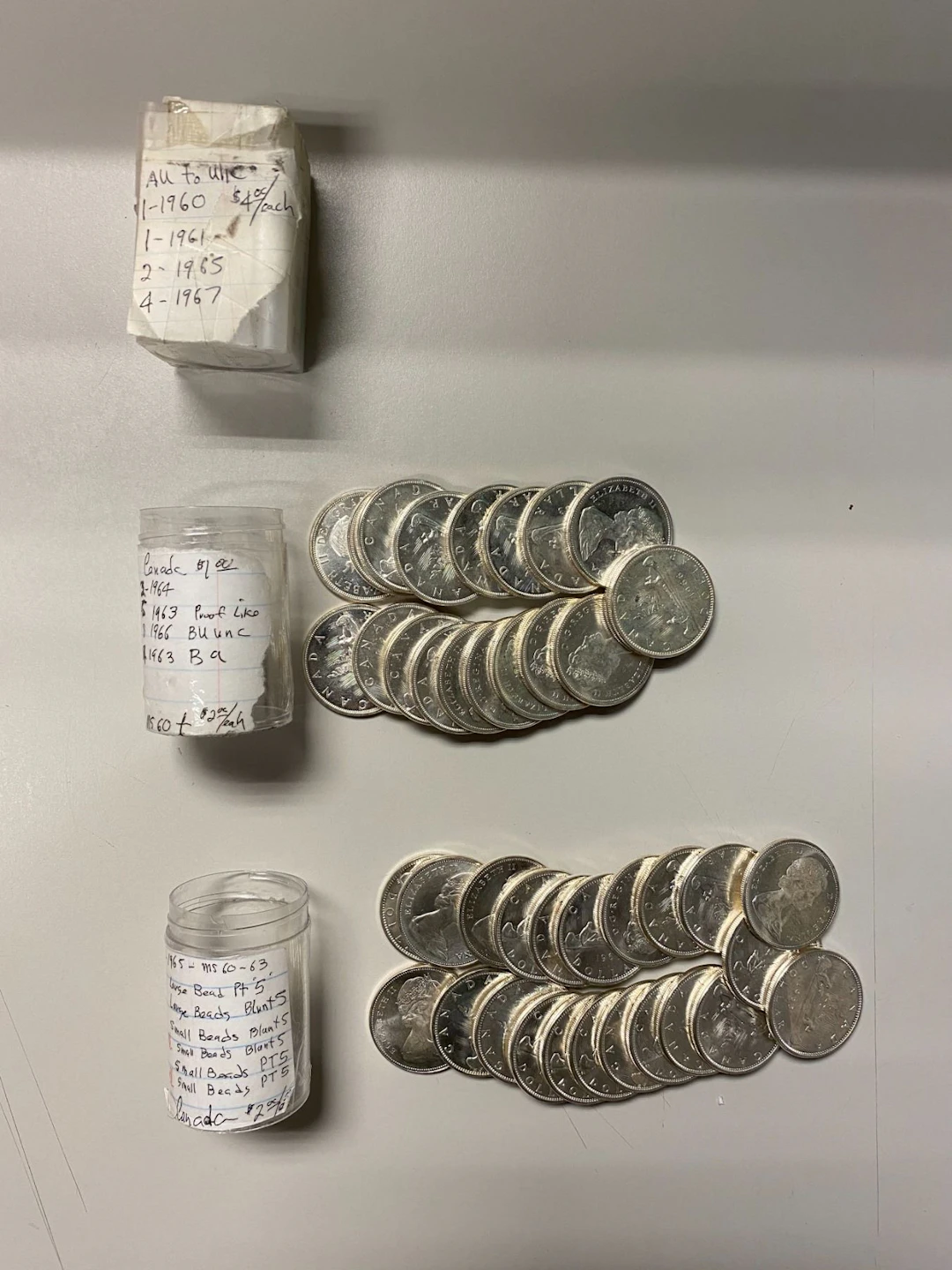 CANADA: LOT of 50 silver dollars
