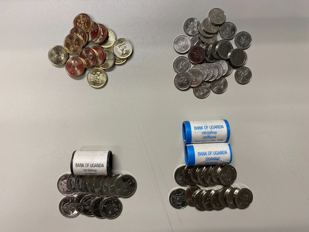 UGANDA: LOT of 134 coins