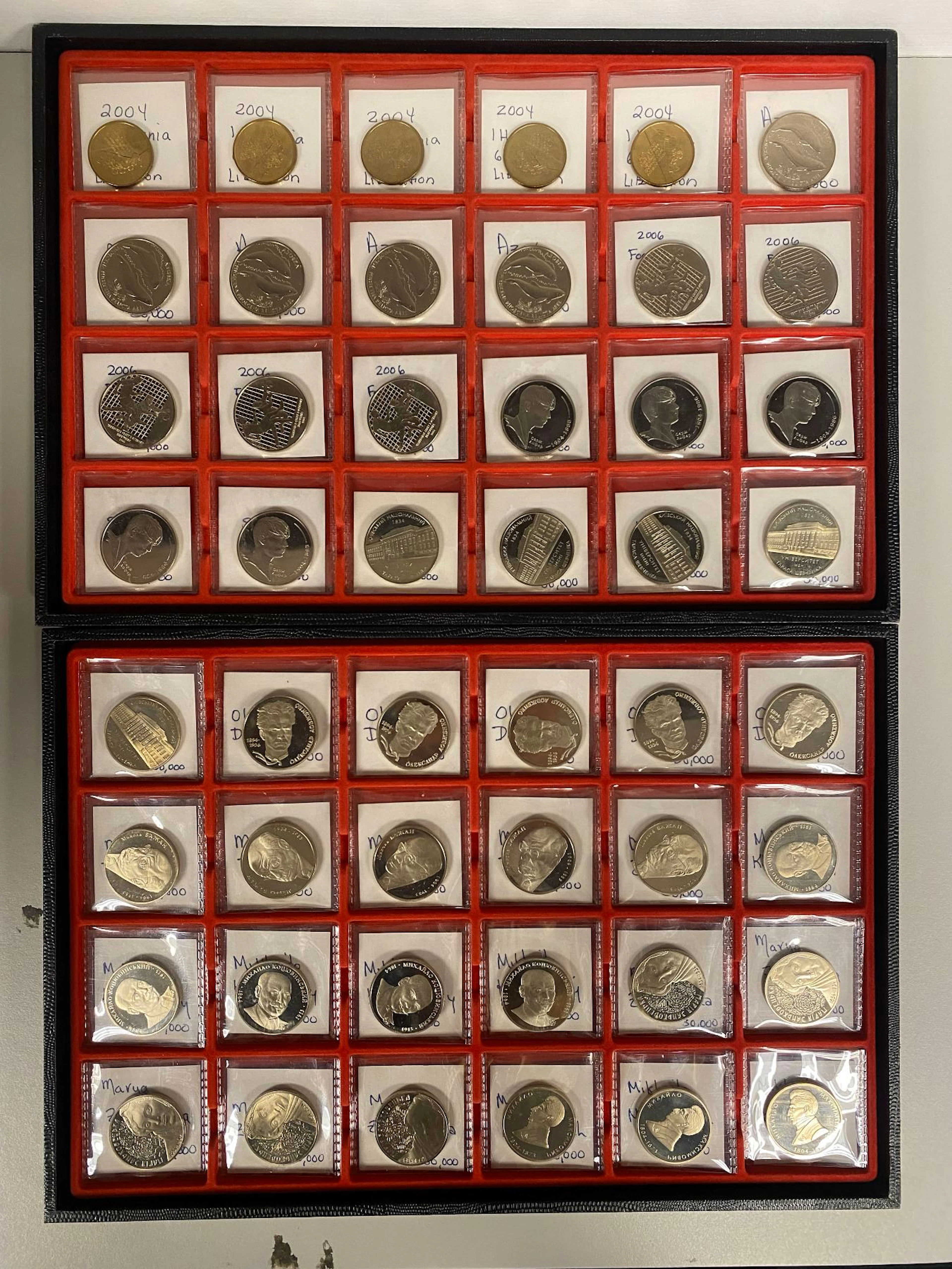 UKRAINE: LOT of 130 coins