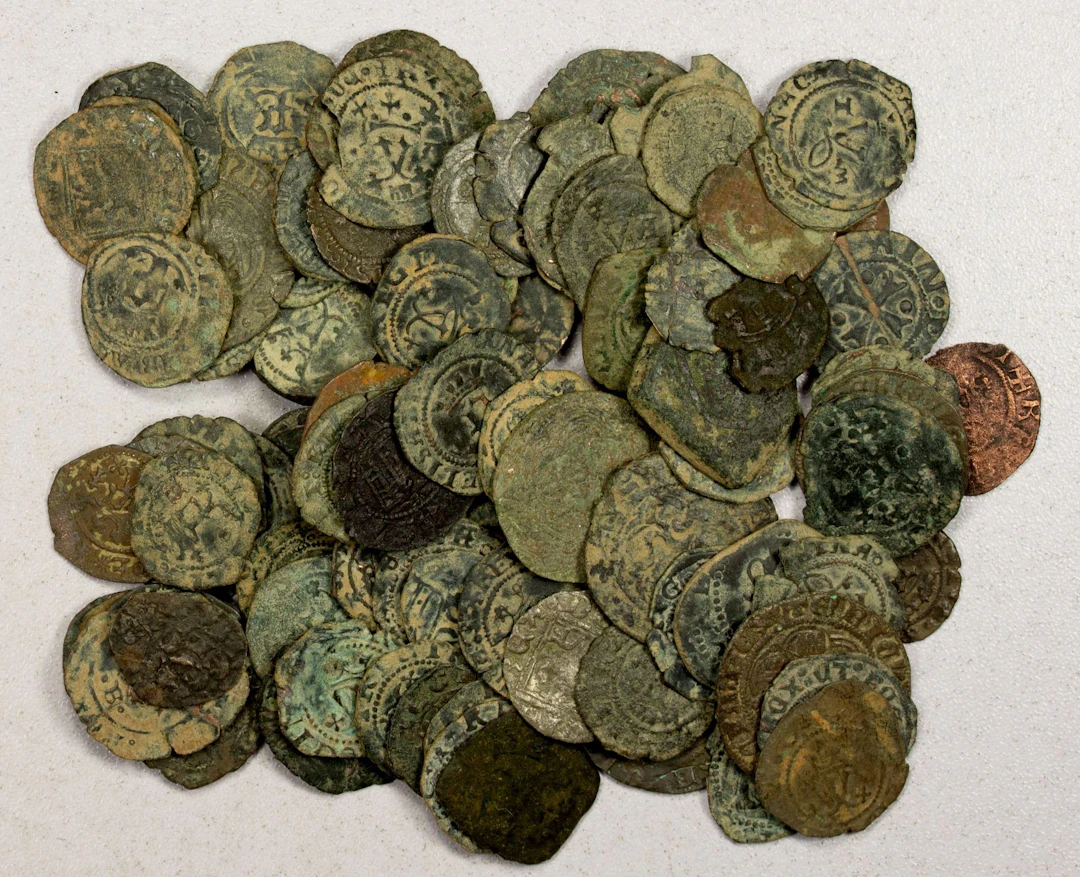 SPAIN: LOT of 100 coins