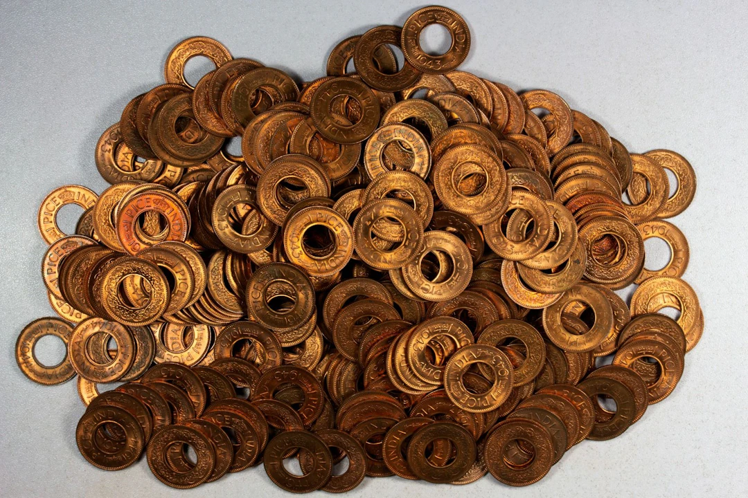 BRITISH INDIA: LOT of 307 coins