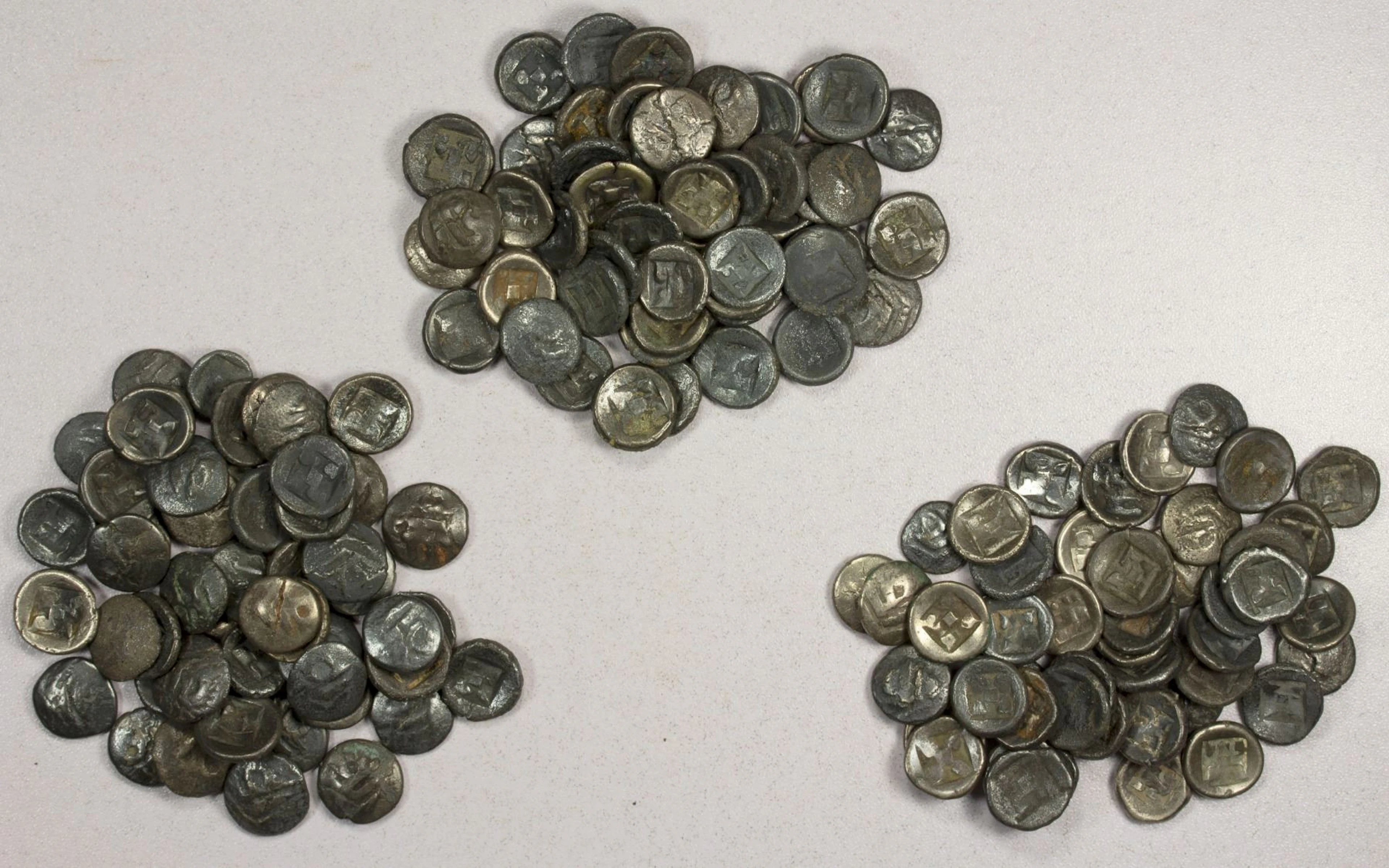 INDONESIA: JAVA: LOT of 148 AR units