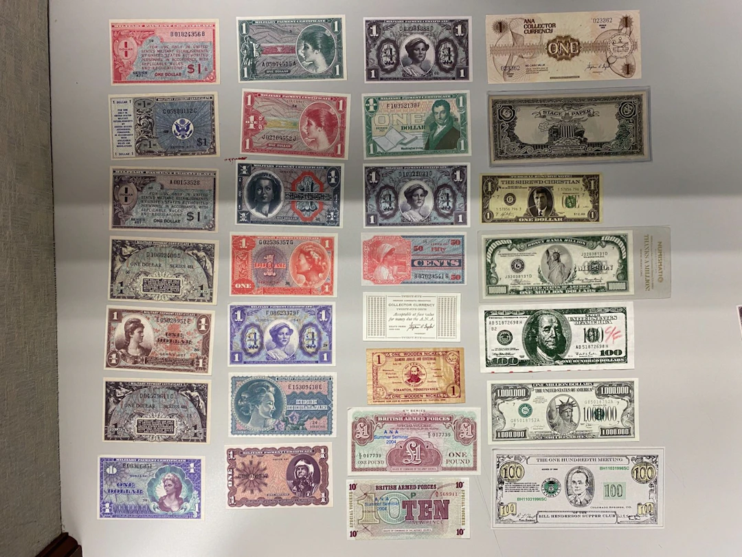 UNITED STATES: LOT of 128 items