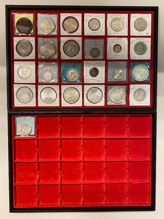 PORTUGAL: LOT of 25 coins