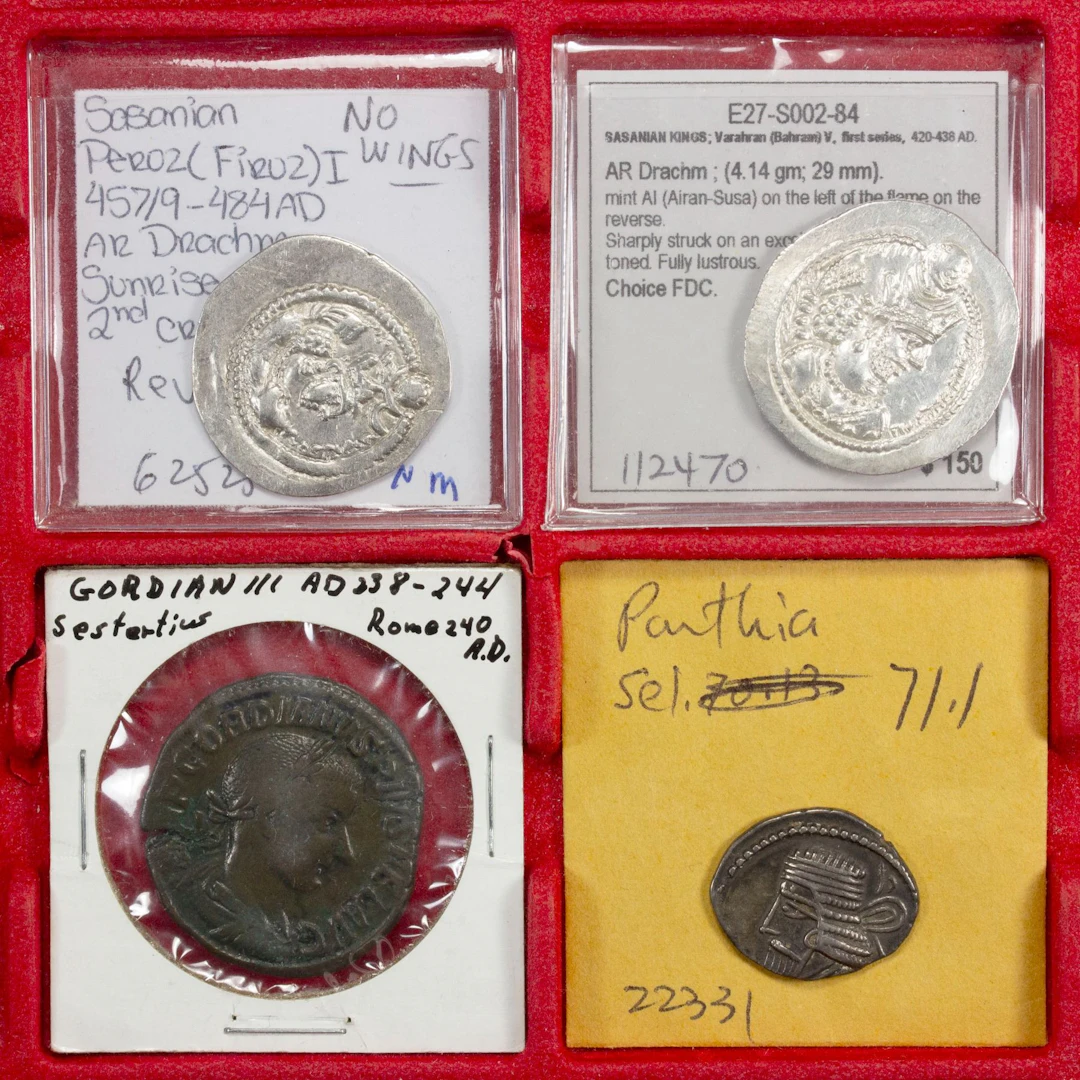 ANCIENT: LOT of 4 coins