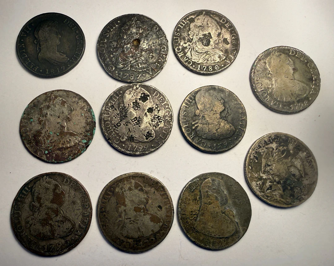 CHINA: LOT of 11 contemporary counterfeits