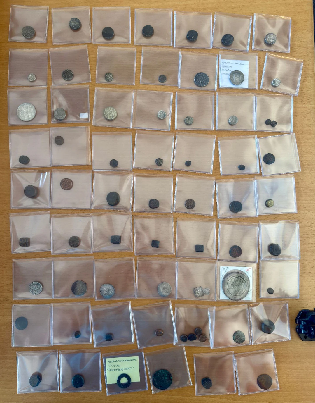 INDIA: LOT of 67 coins