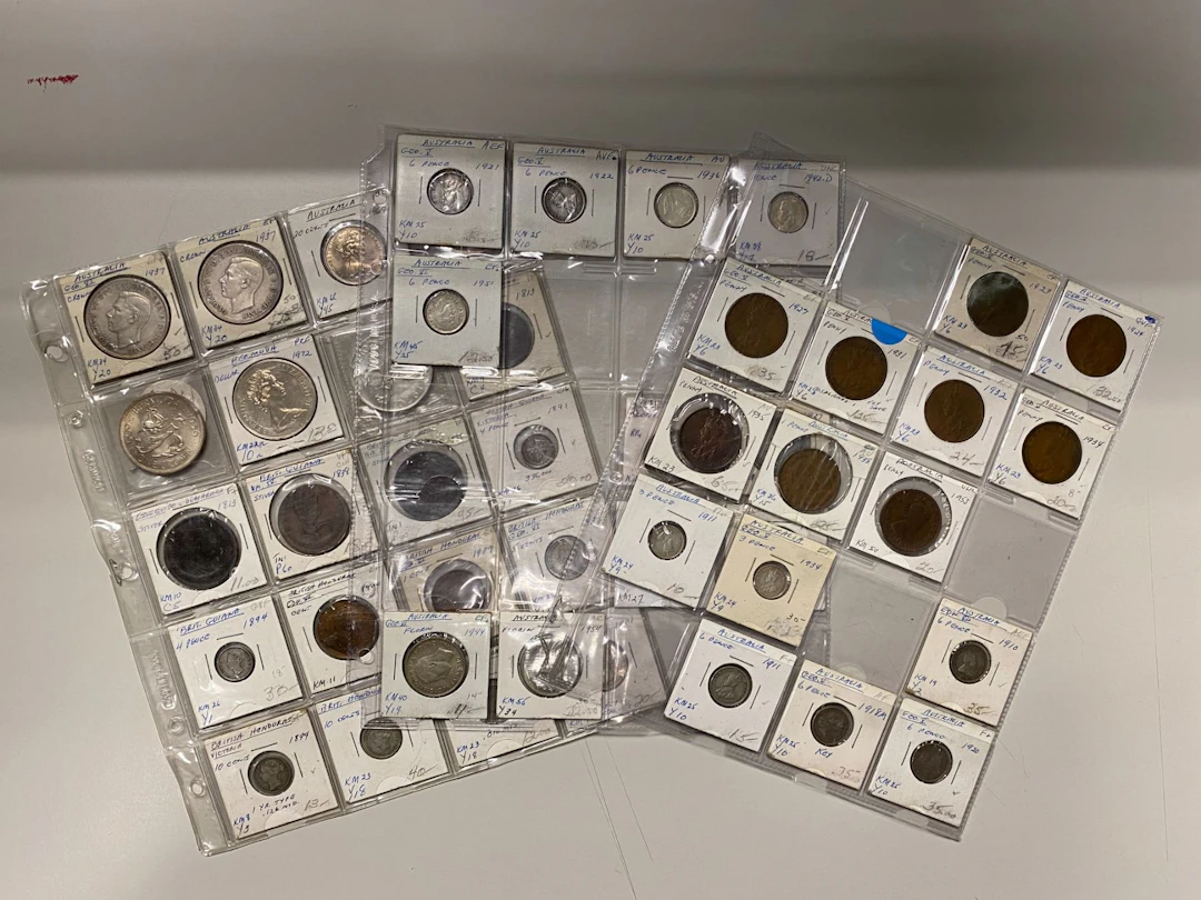 BRITISH COMMONWEALTH: LOT of 47 coins