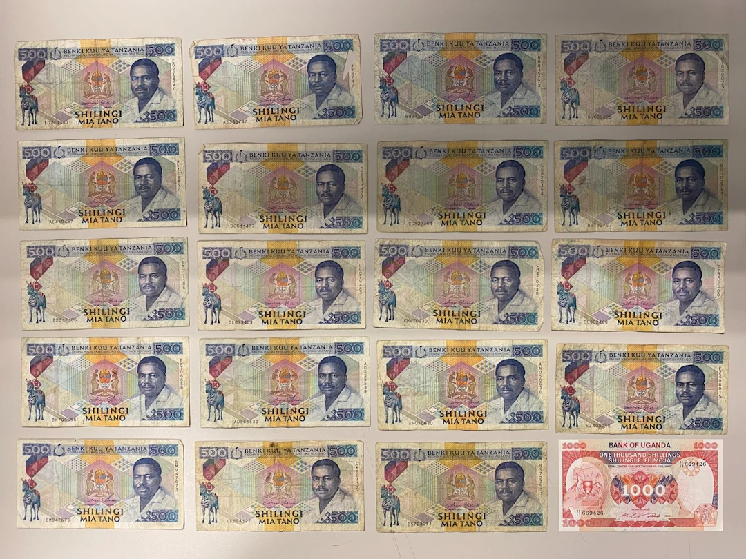 AFRICA: LOT of 205 notes