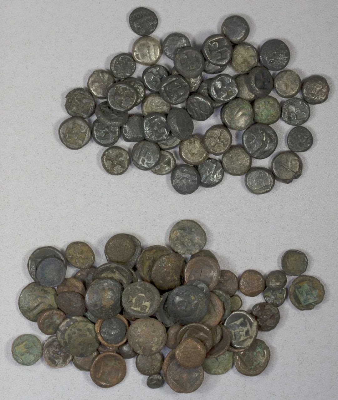 INDONESIA: JAVA: LOT of 117 pre-Islamic coins