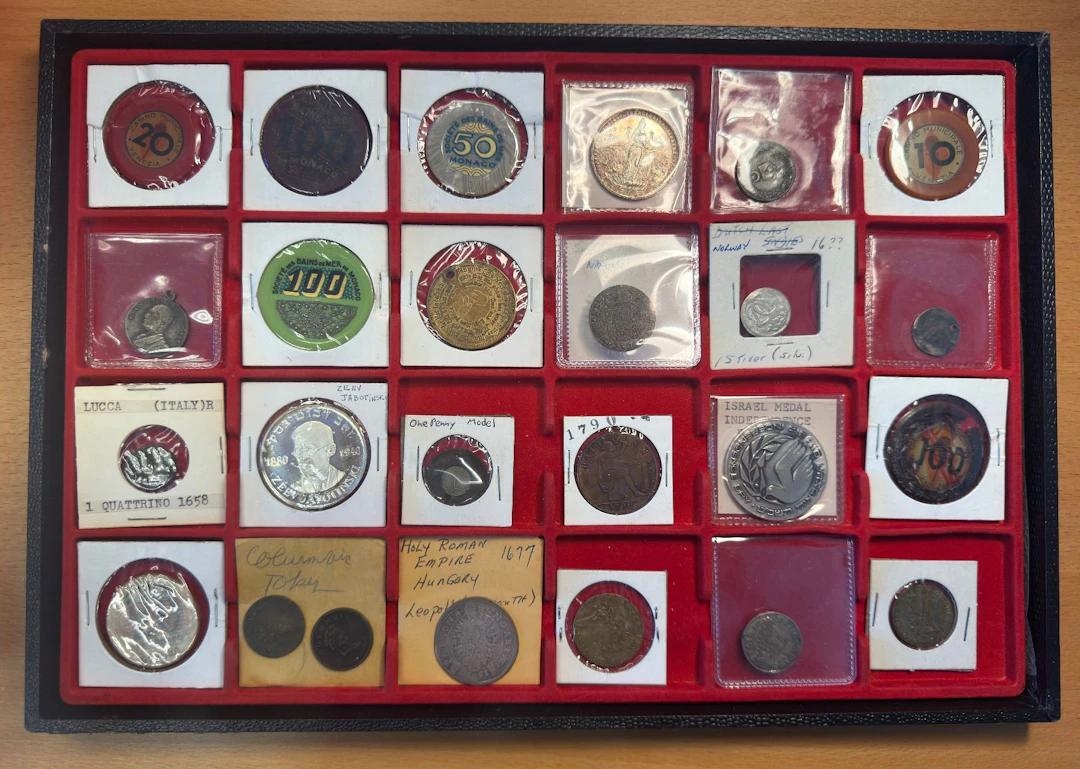 WORLDWIDE: LOT of 46 coins, jetons, and medals