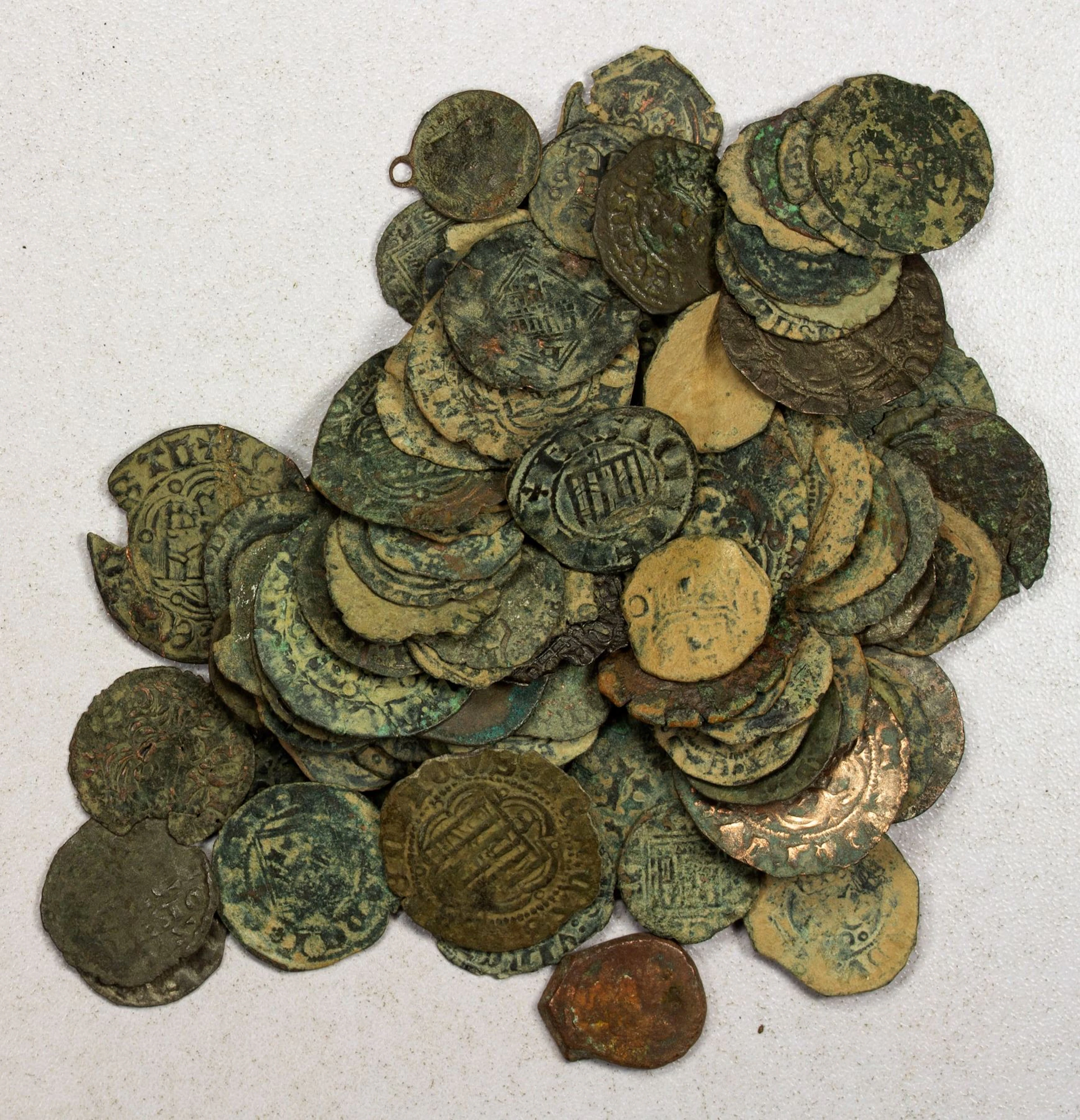 SPAIN: LOT of 100 coins