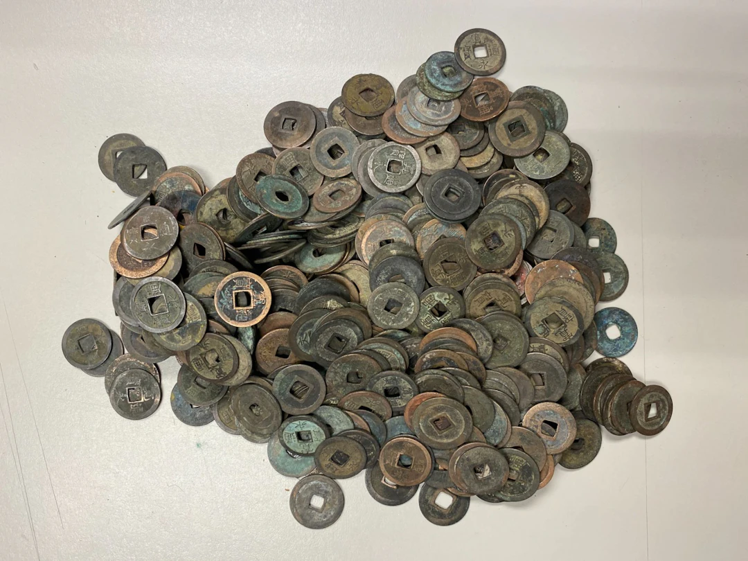 JAPAN: LOT of 408 coins