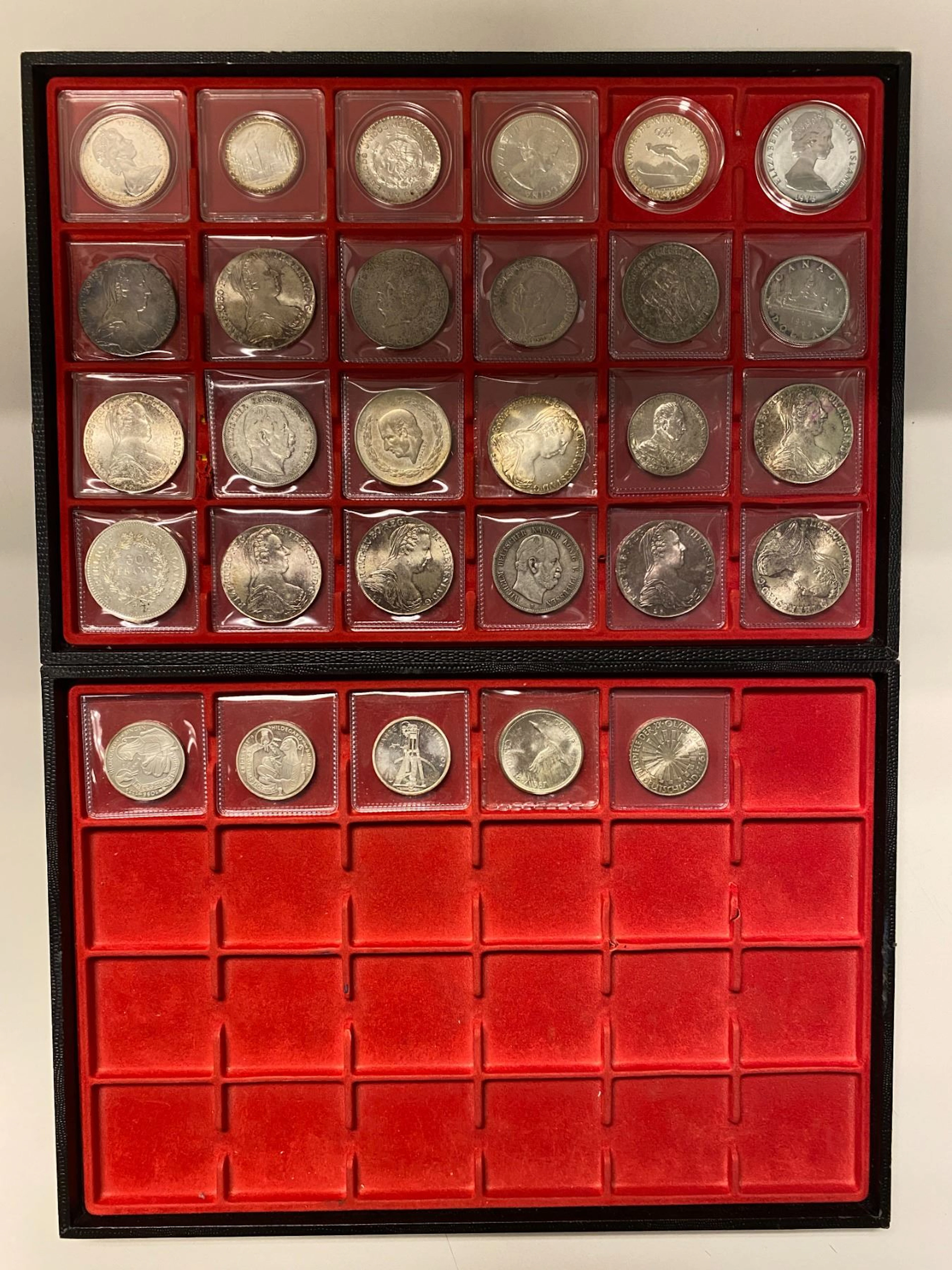 WORLDWIDE: LOT of 27 coins