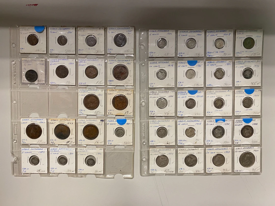 STRAITS SETTLEMENTS: LOT of 37 coins