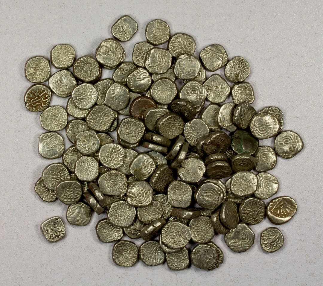 ANCIENT INDIA: GUPTA: LOT of 120 coins