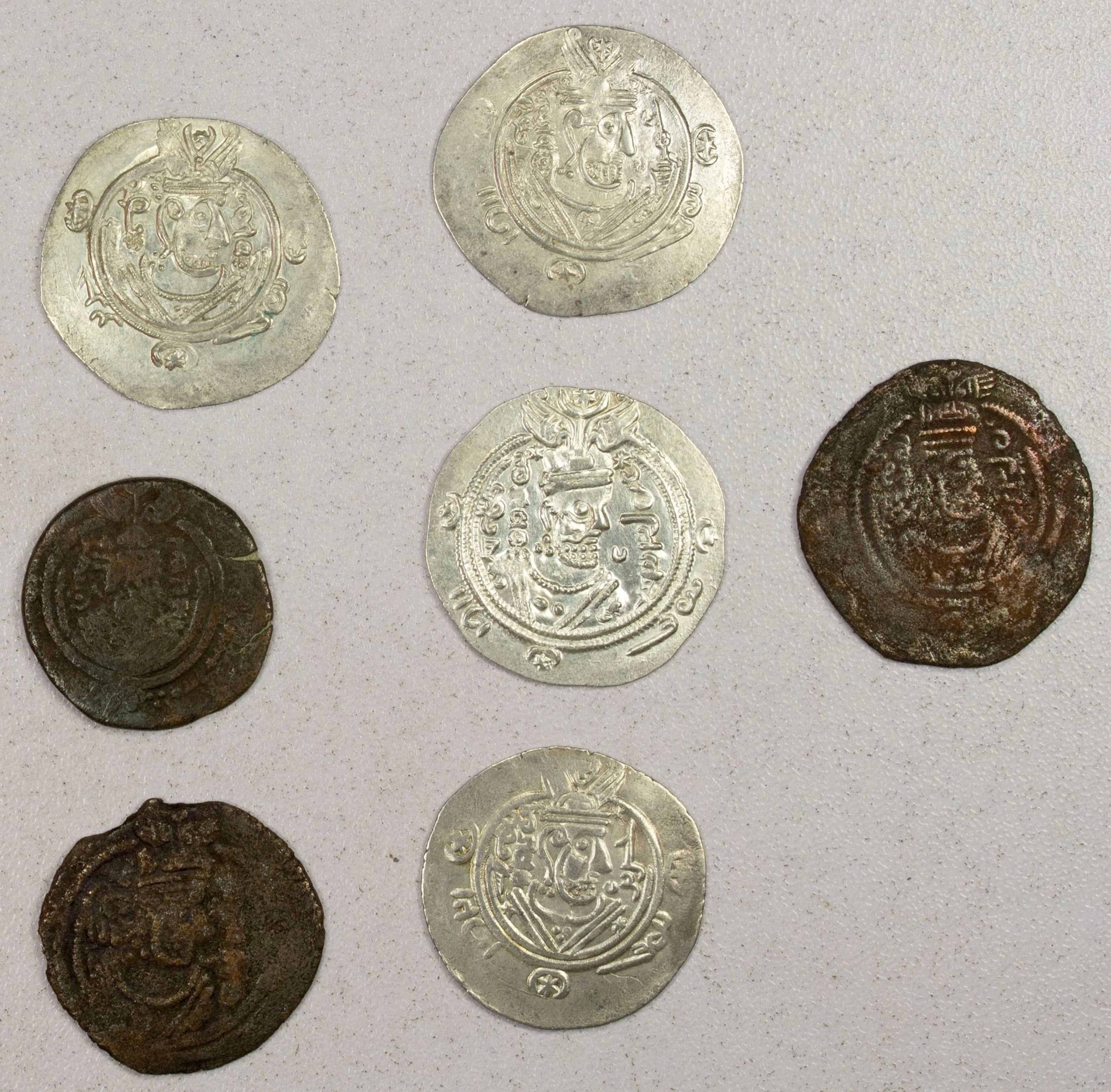 EARLY ISLAMIC: TABARISTAN: LOT of 5 Tabaristan and 2 Arab-Sasanian coins