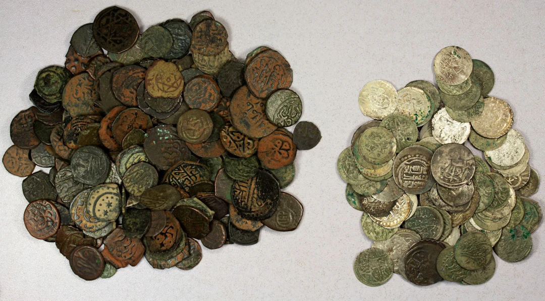 MEDIEVAL ISLAMIC: LOT of 96 small silver and 137 copper coins