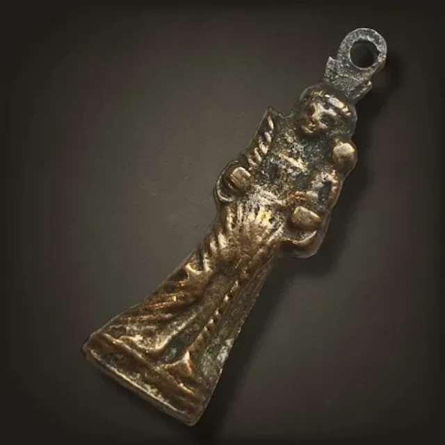 17th – 18th Century St Anthony Relic Pendant