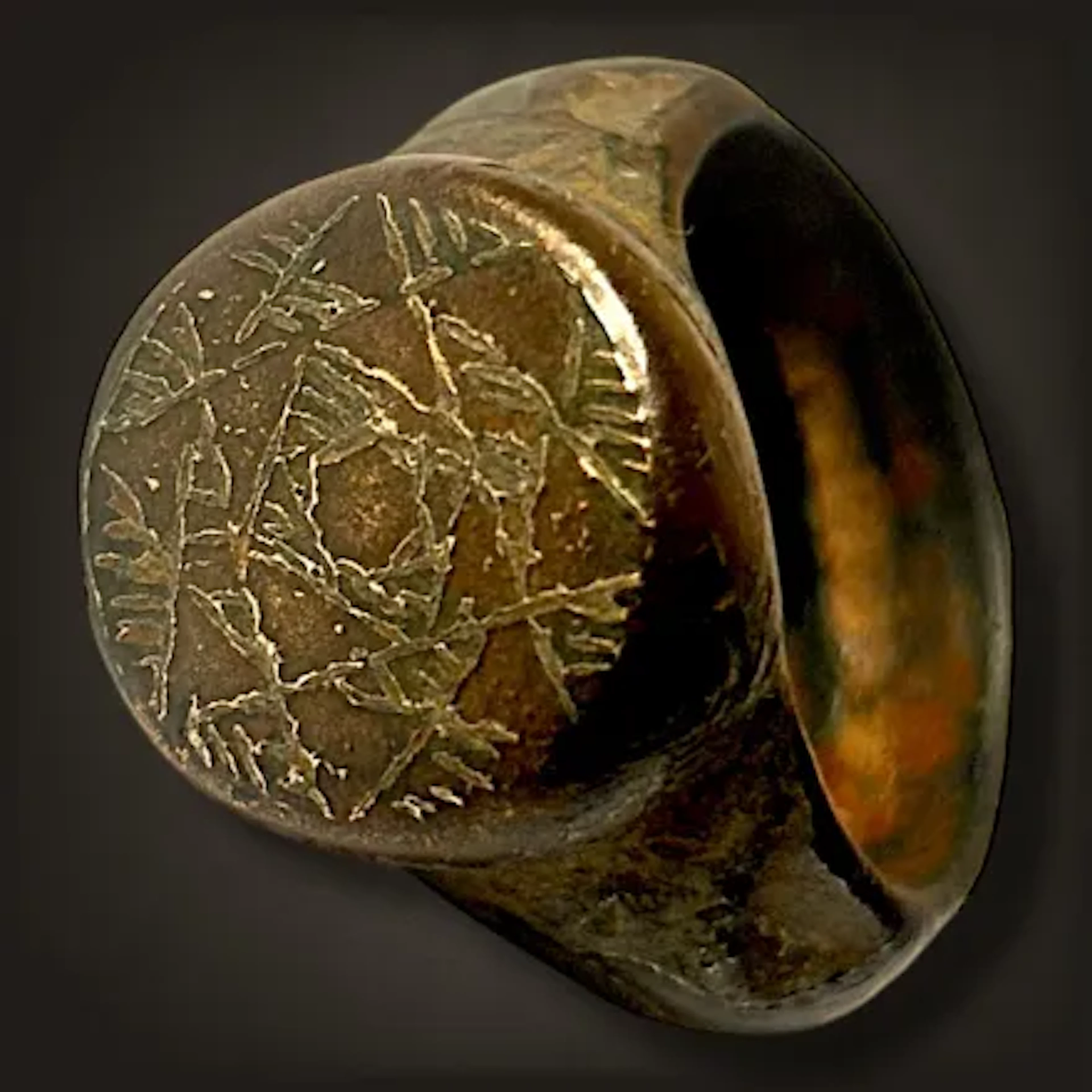 13th-14th Century Bronze Islamic Ring w Silver Inlaid Eight Pointed Star