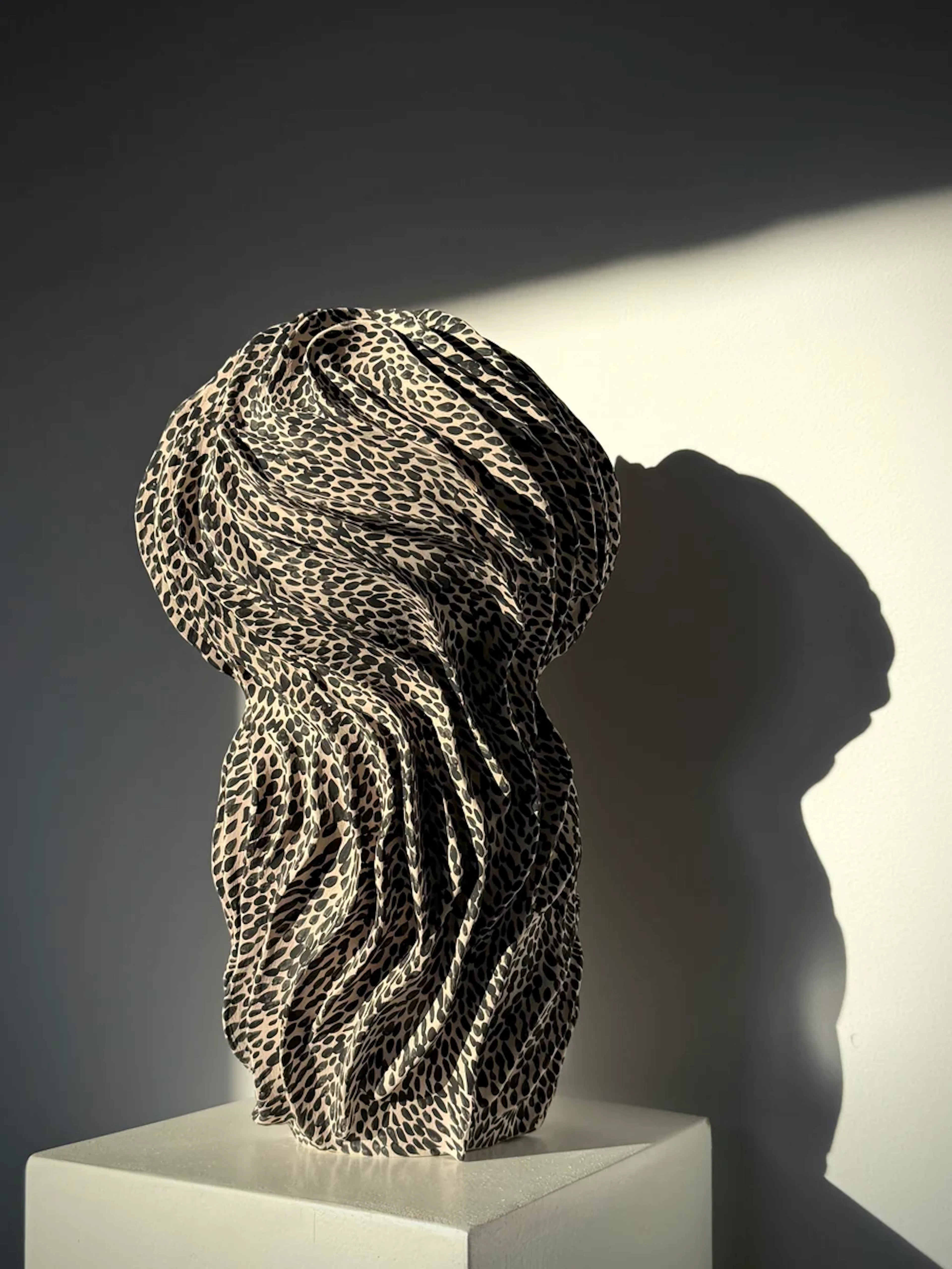 Sculpture, Pleated Silk, sculpture in glazed earthenware