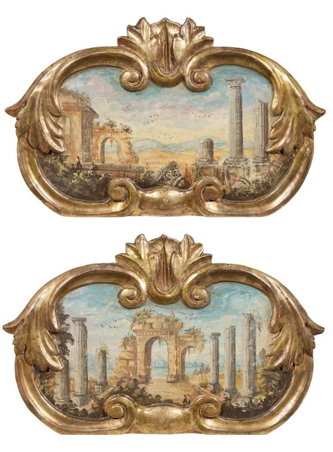 Coppia di piccole sovrapporte