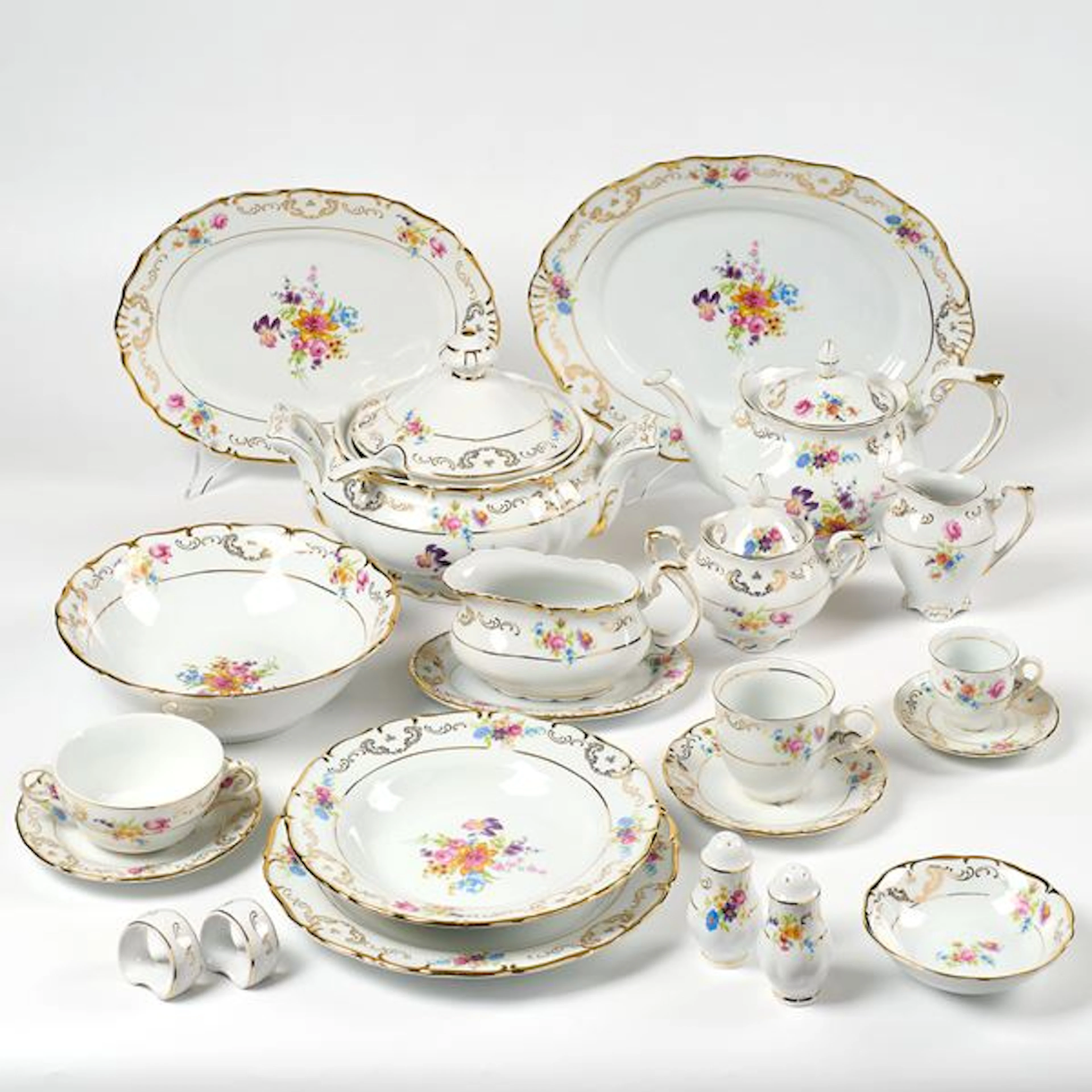 Servizio da tavola, 126 pezzi