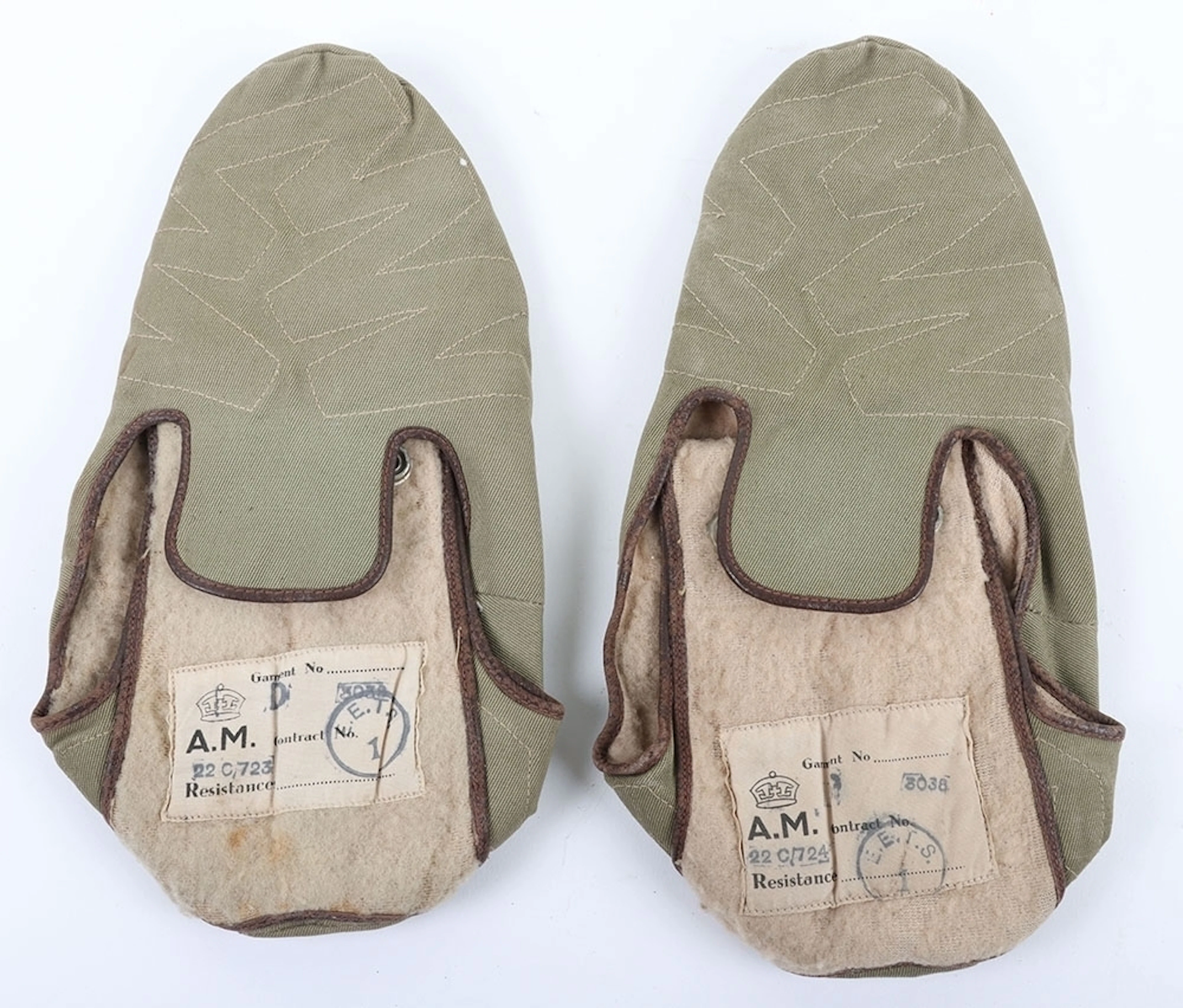 WW2 RAF D Type Electrically Heated Socks.
