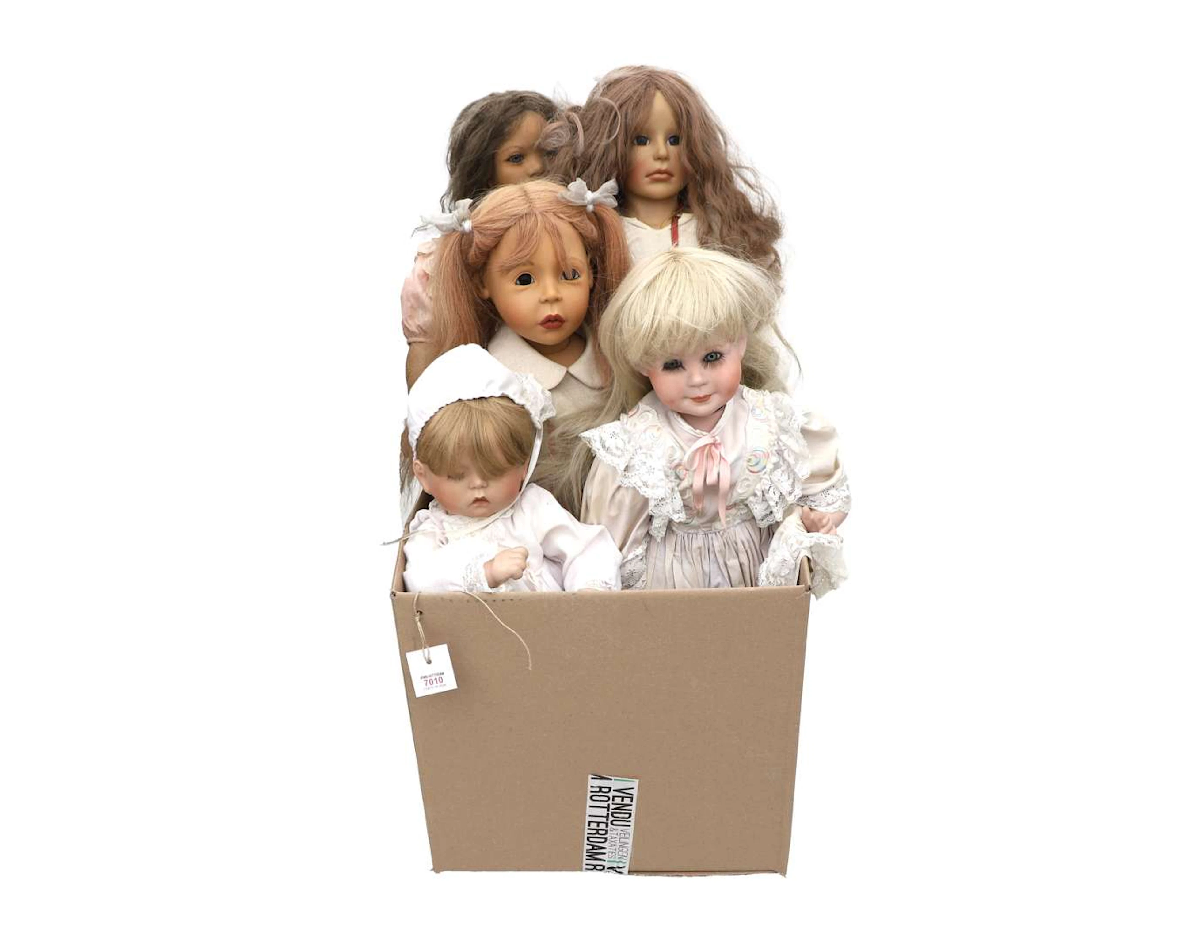A lot of assorted dolls, including Beverly Parker