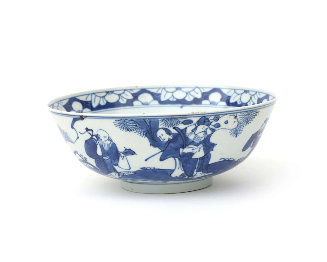 A porcelain bowl, China, 19th century