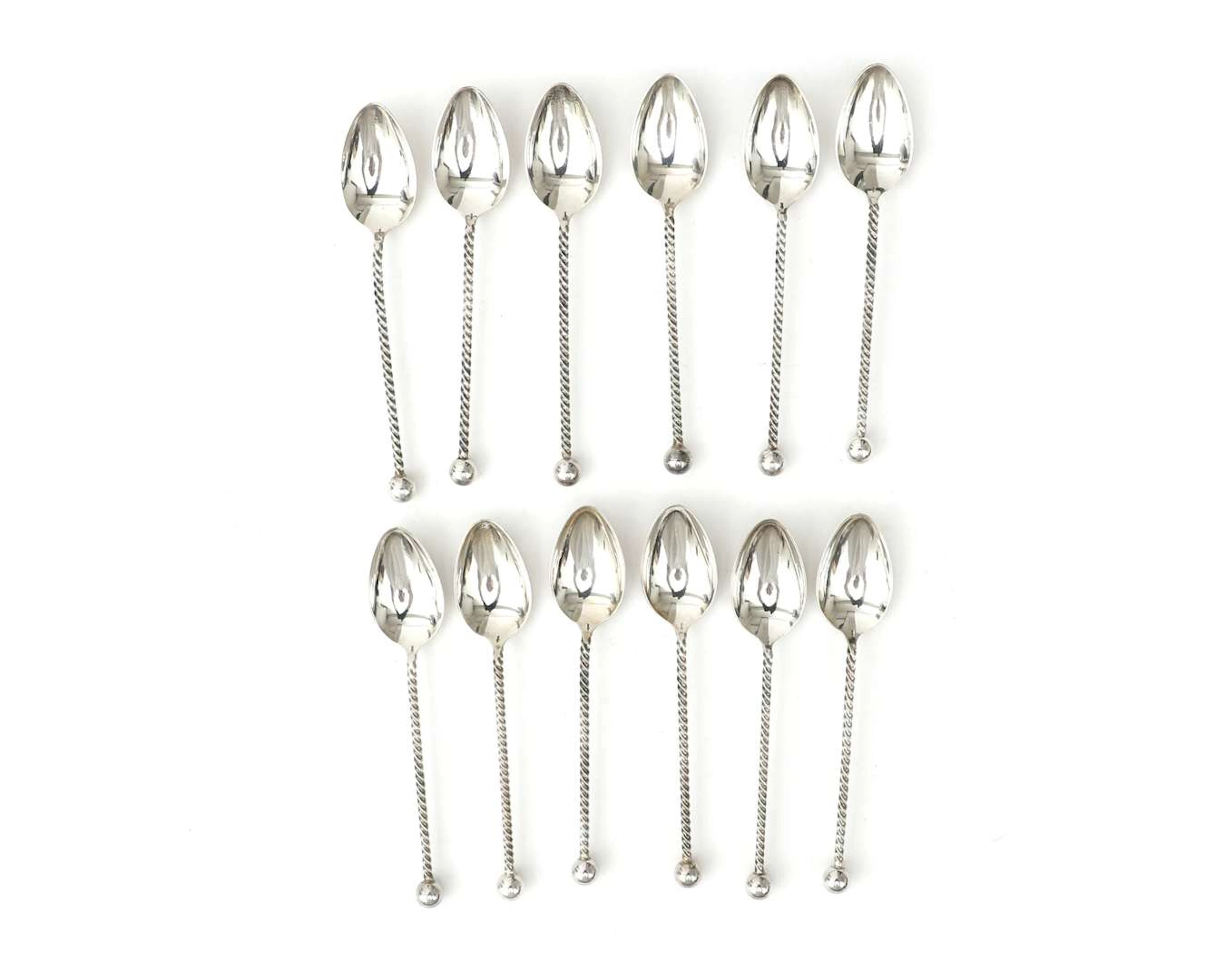 Twelve 2nd-grade silver teaspoons, the Netherlands, 20th century