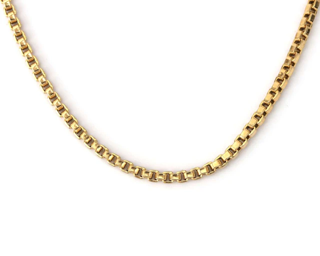 An 18k yellow gold Venetian link necklace