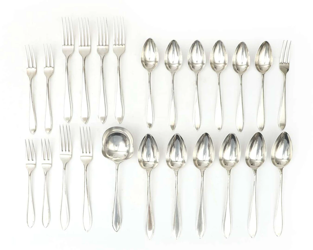 A twenty-five piece silver cutlery set, Netherlands, Voorschoten, 1930-1931