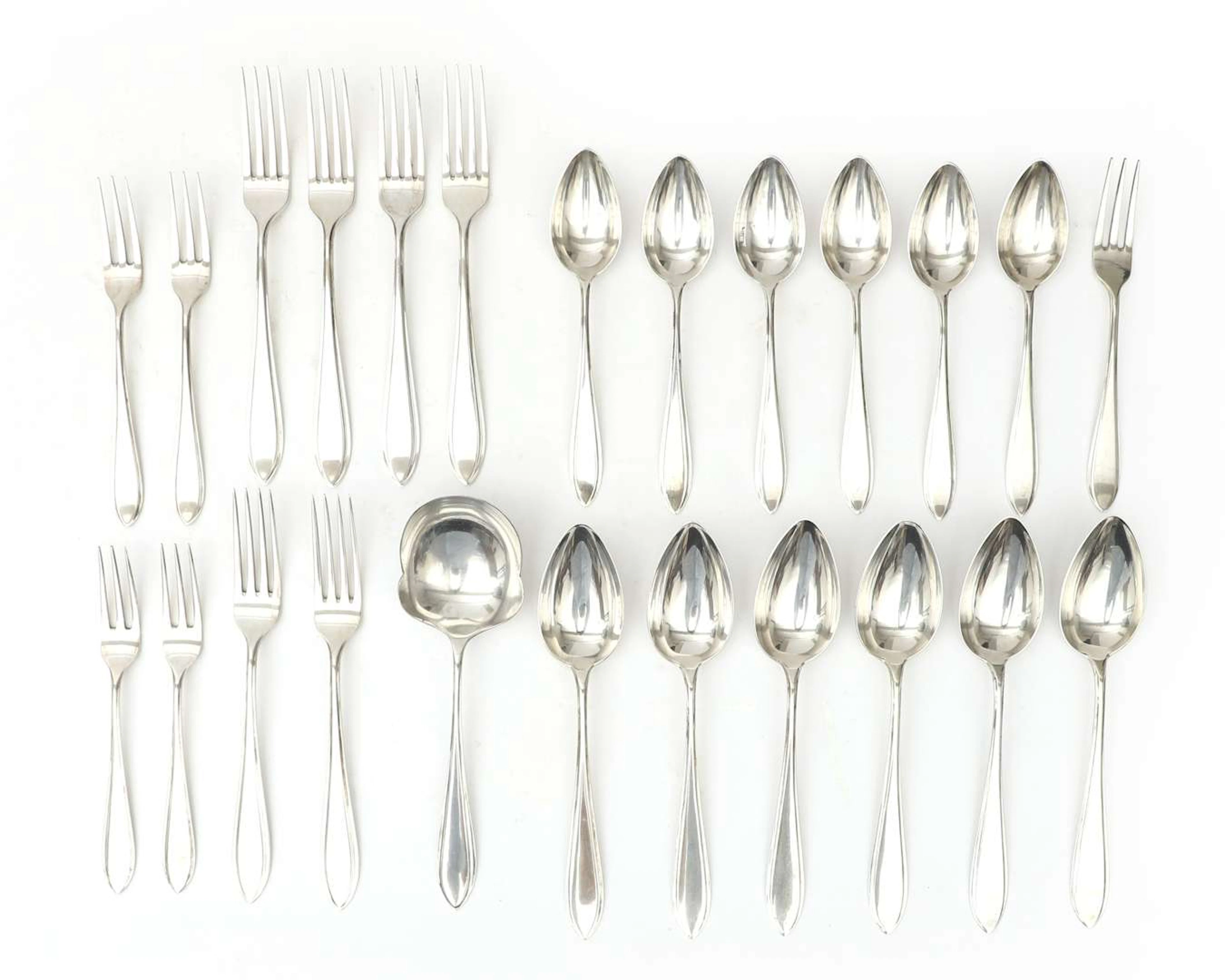 A twenty-five piece silver cutlery set, Netherlands, Voorschoten, 1930-1931