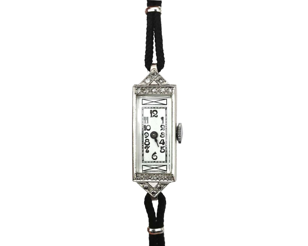 A platinum Art Deco ladies’ wristwatch