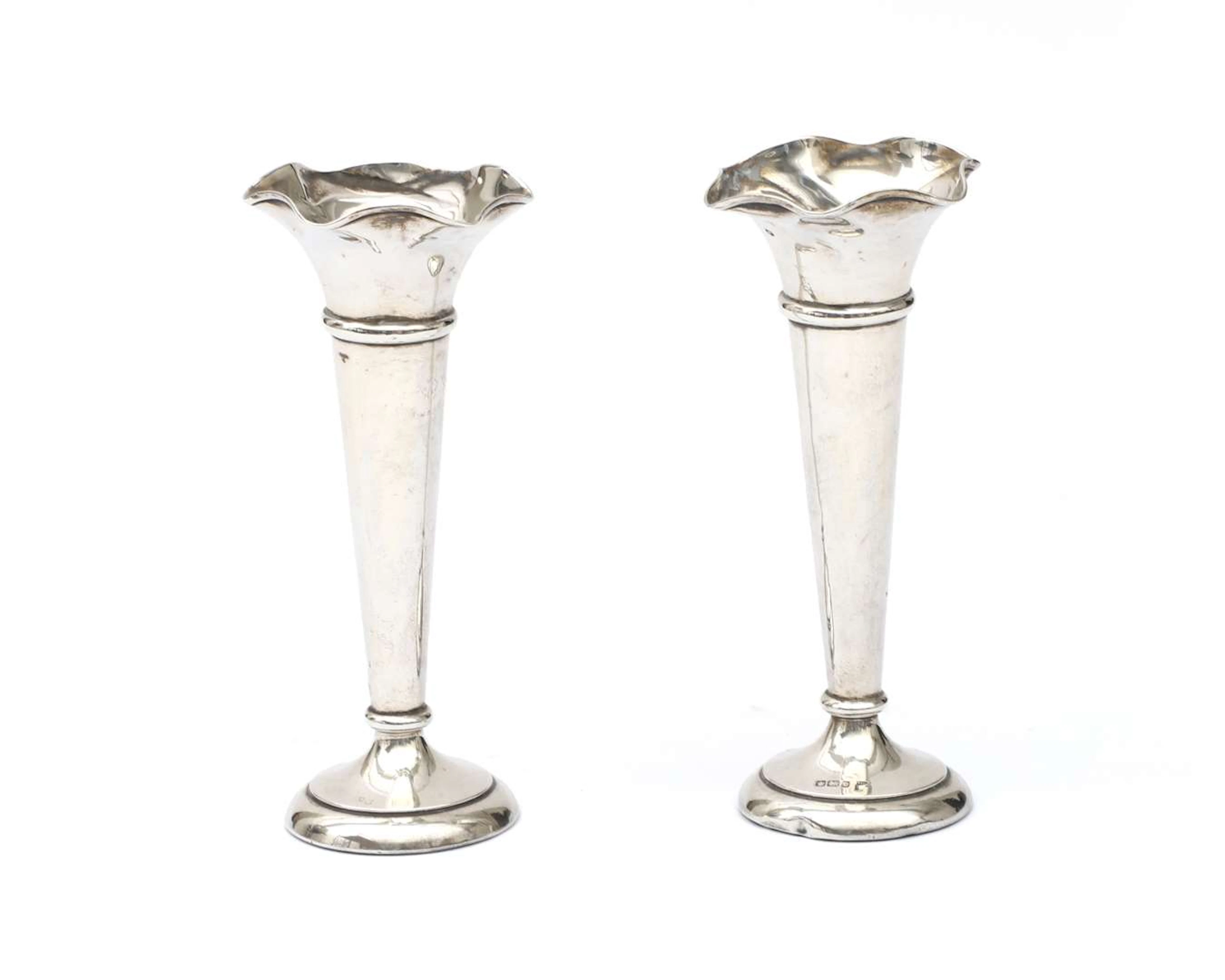 Two silver vases, England, Sheffield, 1913