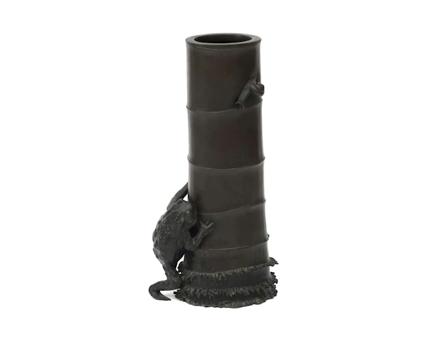 A bronze vase, Japan, Meiji period (1868-1912), ca. 1900