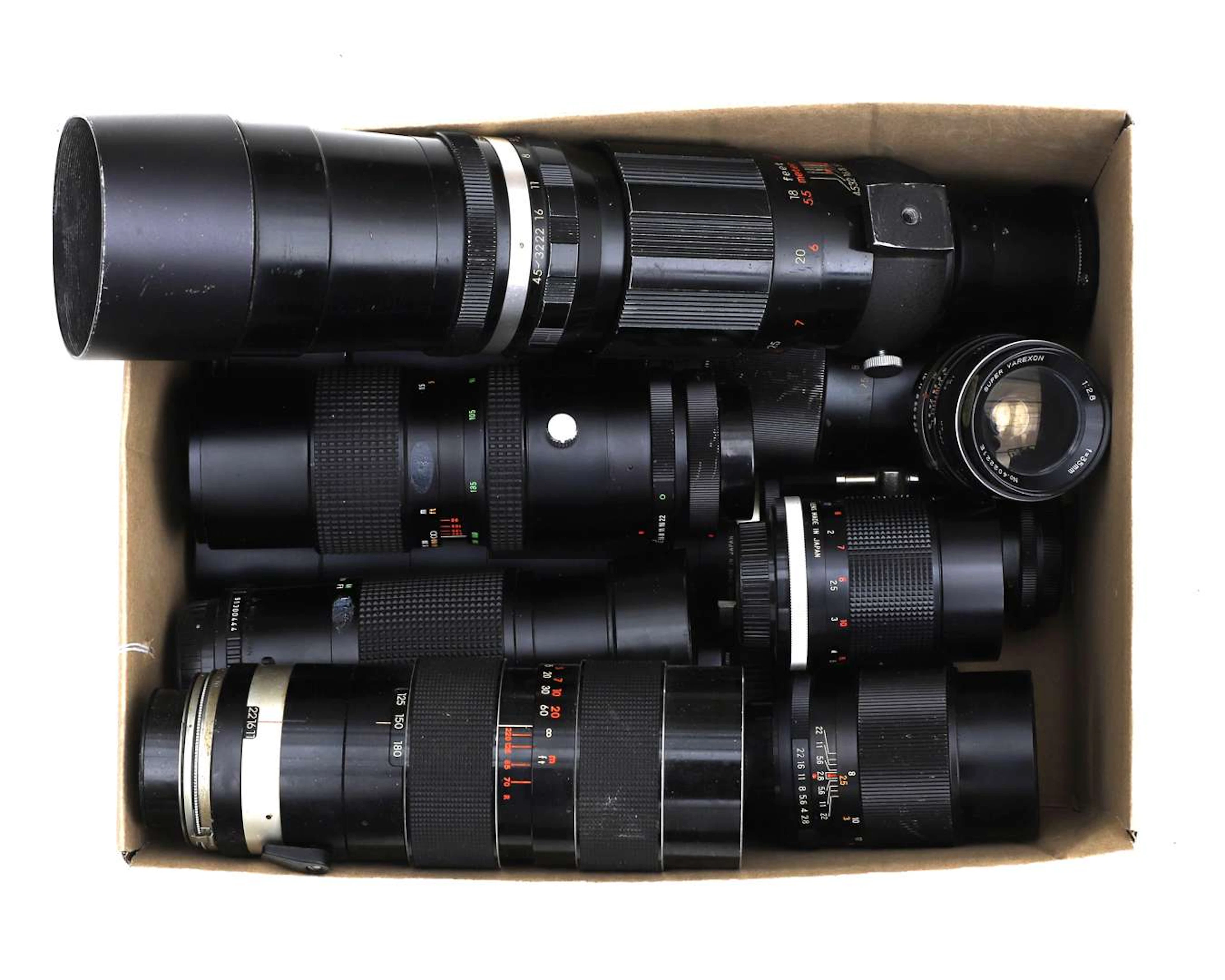 A collection of (telephoto) lenses and super-telephoto lenses (11)