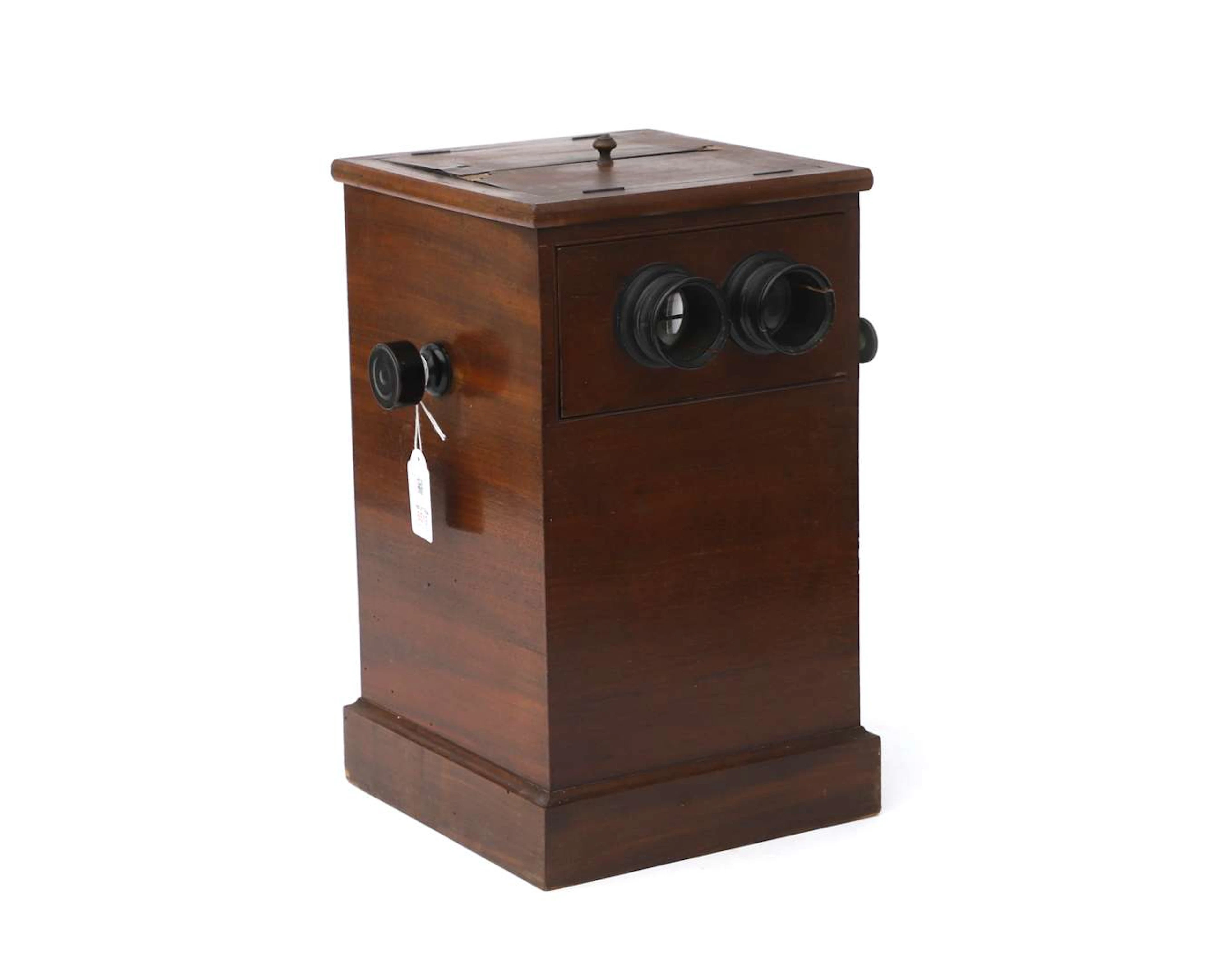 A tabletop stereoscope, probably from France, c. 1900